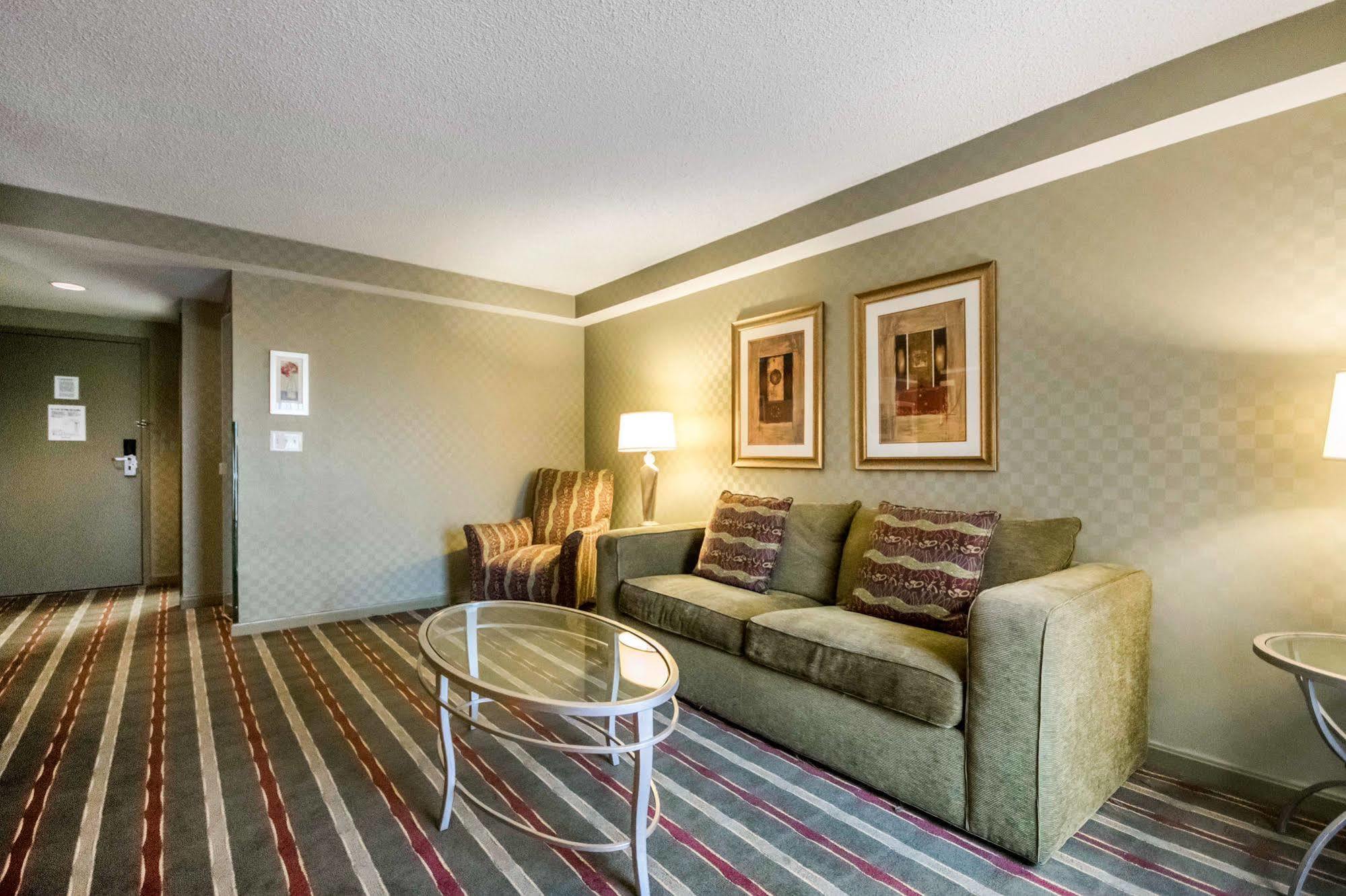 Pier 5 Hotel 4*
