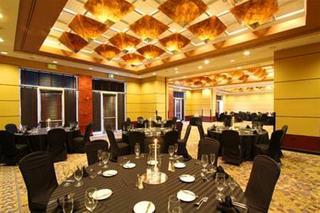 Pier 5 Hotel 4*