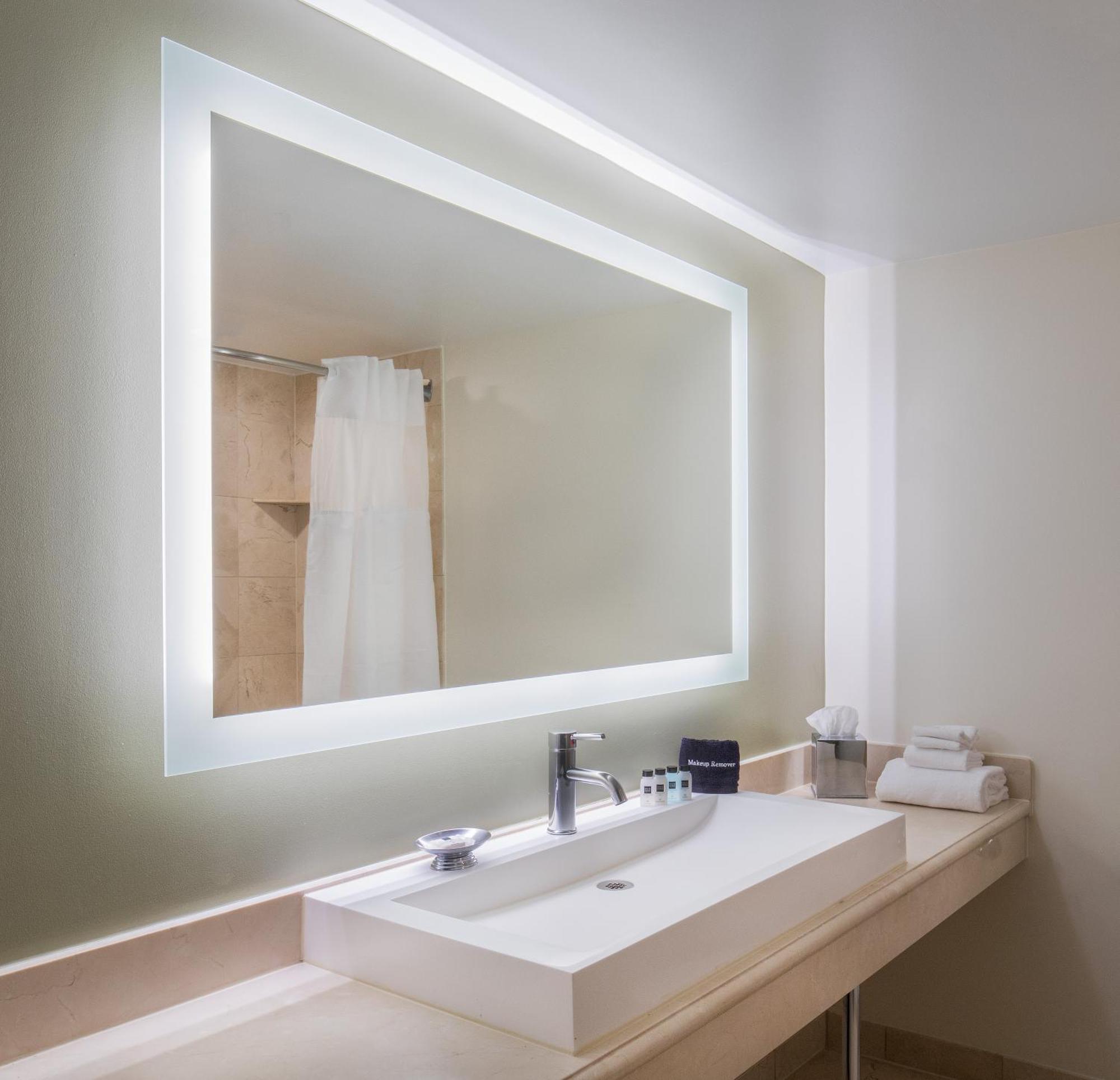 Pier 5 Hotel 4*