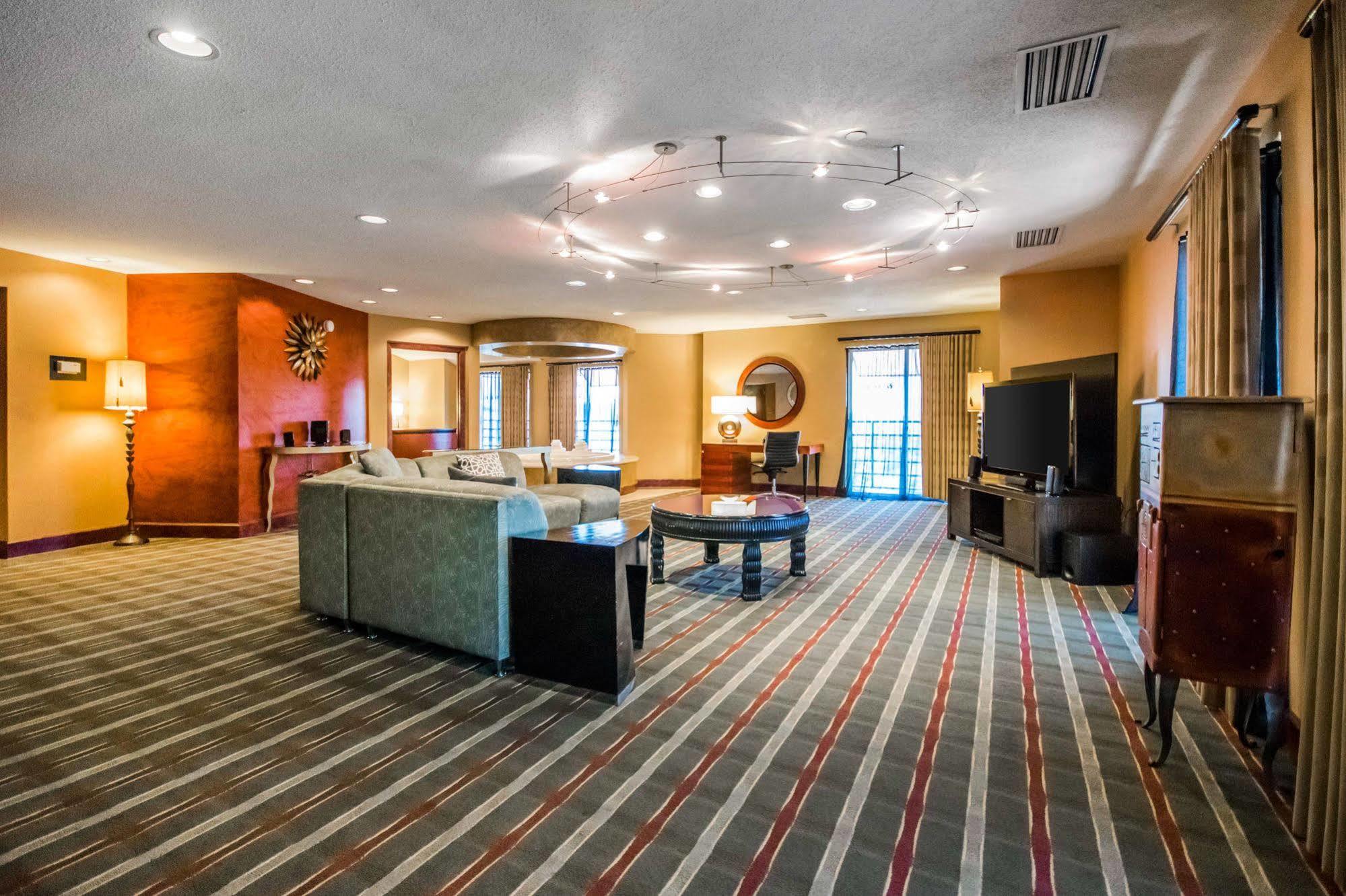 Hotel Pier 5